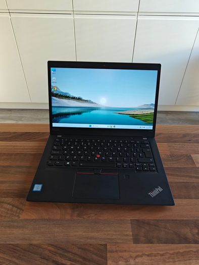 Lenovo ThinkPad X390 Touchscreen Laptop