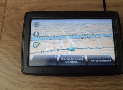 Tomtom VIA130  gps sat nav lifetime maps