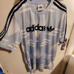 Men tee shirt Original Adidas brand new