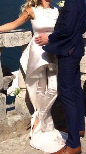 Stunning unique wedding dress size 10.