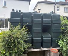 Oil tank 1/4 full