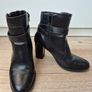 Black leather boots Image 4