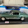 Ford Mustang 1967 1/18 NIB Image 2