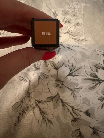 makeup by Mario cream eyeshadow shade Sienna