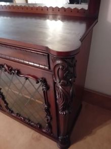 Beautiful Antique Mahogany Chiffonier Sideboard with Mirror & Display Cabinet