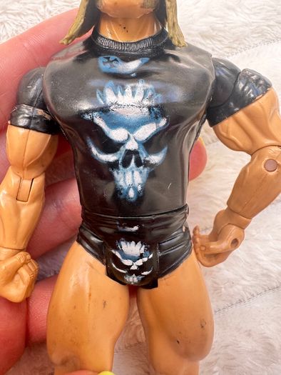 WWE Jakks 2003 Ruthless Aggression TRIPLE H Wrestling Action Figure Used Left hand is too loose  or probably broken something sounds inside like a rattle Please see photos