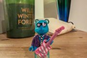 New LEGO Blue-Beary Guitarist Vidiyo Minifigure Candy Castle set 43111 vid022