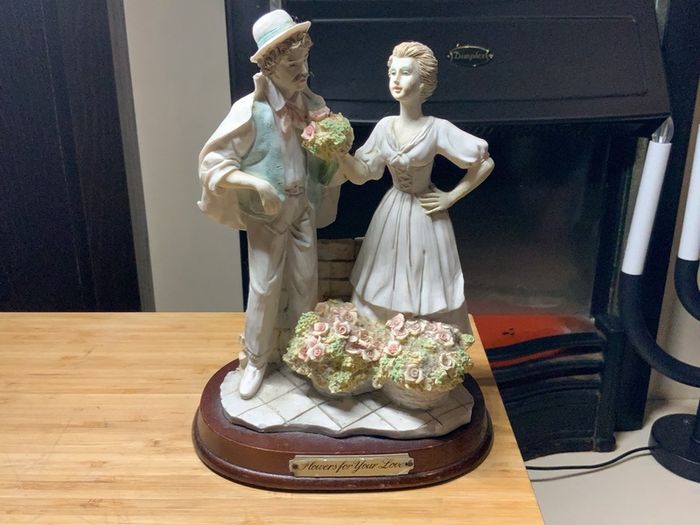 Figurines