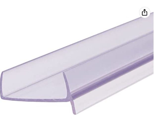 Skirting board edge/water protection