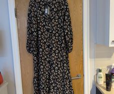 Primark Sustainable  Viscose Black Dress With A Small  Flower Pattern.Size 18.  B.N.W.T.