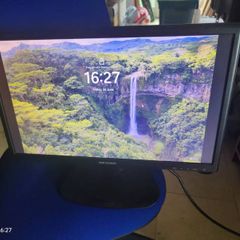 hikvison 22" monitor