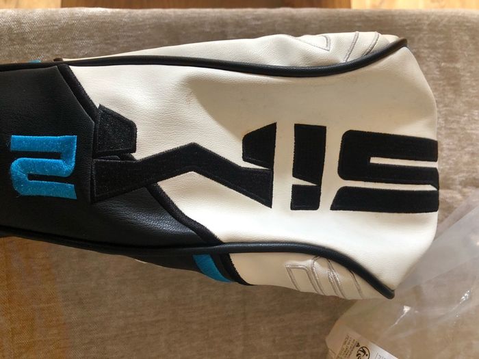 NEW Taylormade Sim 2 Driver Cover