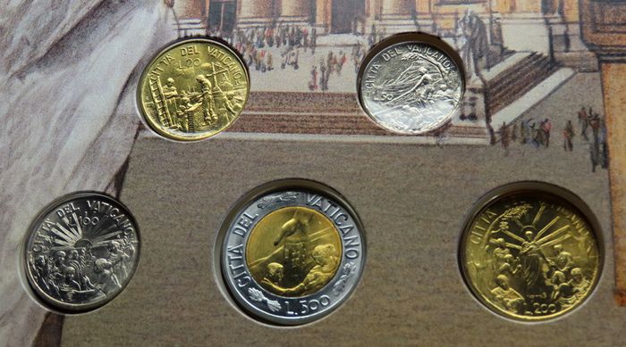Vatican Pope John Paul II vintage 1999 original UNC coins set