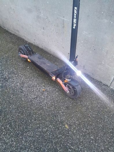 electric scooter