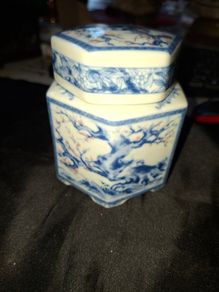 Vintage Antique Chinese Blue White Porcelain Tea Sugar Jar with Lid, Postage Available or collection