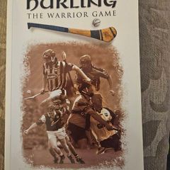 Hurling. The Warrior Game. By Diarmuid O'flynn. Paperback In Good Condition.  See Photos For Same.