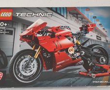 LEGO Technic Ducati Panigale 42107 - New and Never Opened
