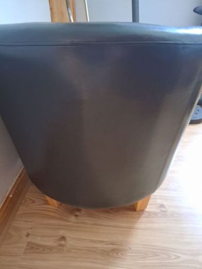 Black Tub Chair