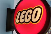 LEGO LED Light Box Sign  a great display piece for LEGO fans and a brilliant addition to a bedroom, gaming room, playroom, office, man cave or LEGO collection.