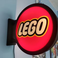 LEGO LED Light Box Sign  a great display piece for LEGO fans and a brilliant addition to a bedroom, gaming room, playroom, office, man cave or LEGO collection.
