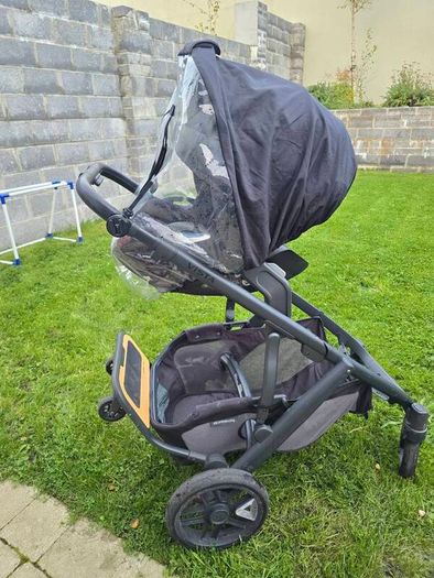 Uppababy Vista V2 Travel System and Buggyboard