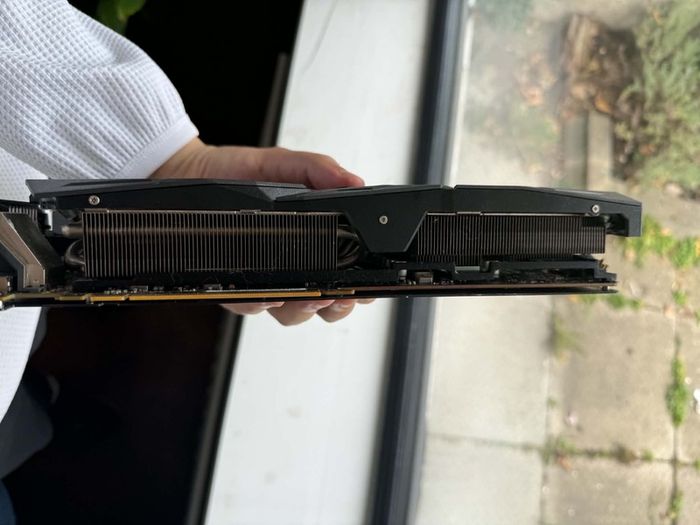 Asus Strix 1080 Ti - 11 GB of GDDR5X memory