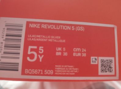 Brand new -Girls  Nike Revolution 5( UK size5,38