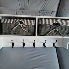 coat hanging unit