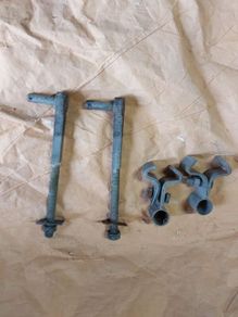 gate hanger