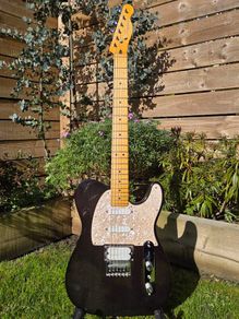 Fender Modern Player Telecaster Plus - Upgraded