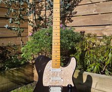 Fender Modern Player Telecaster Plus - Upgraded