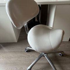 Beauty chair