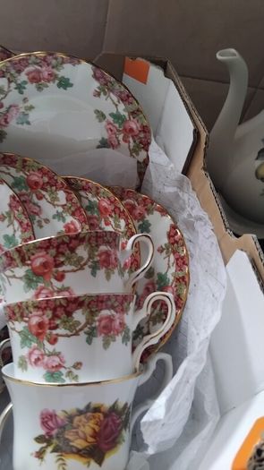 20piece Royal Stratford Old Country  Garden