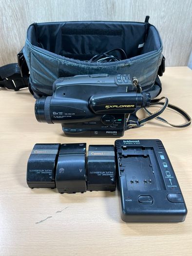 Videocamera Vintage PHILIPS Explorer Camcorder m620/01 - Spares and Repairs