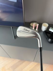 Titleist U505 4 iron