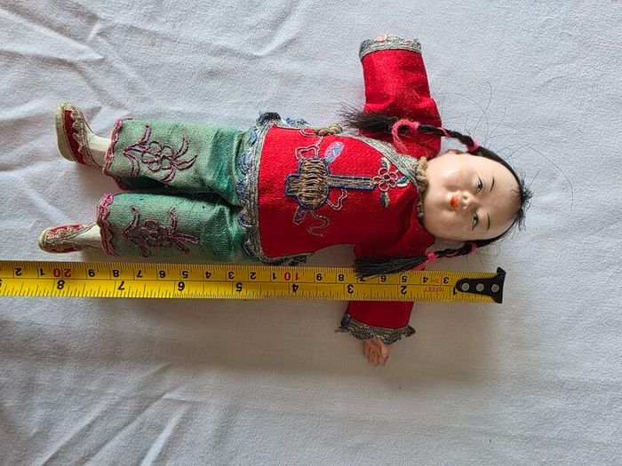 FIGURINE - RARE 1920s Door of Hope Mission Dolls Shanghai - SET OF 4 - 10 inch / 25cm - Pear Wood - Family Set