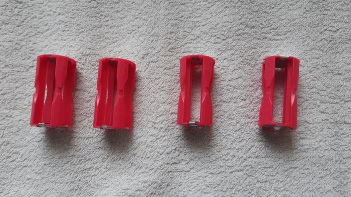 4pcs 4AAA to C Size Parallel Battery Convertor Adapter Converter Switcher Holder Cases, Battery Holder Battery Storage Box For Electronics and Emergency Situations