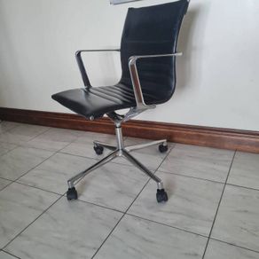 Black leather executive board room meeting chairs