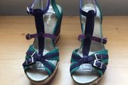 Clarks wedge sandals size 6