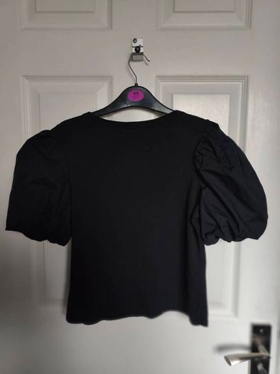 Puff-sleeved top  size S