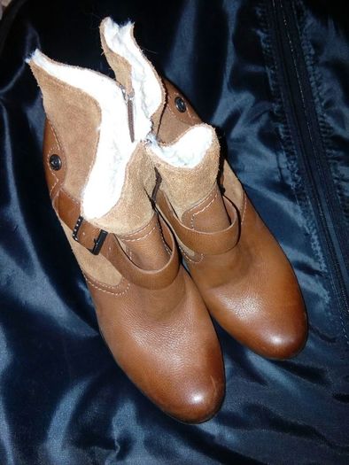 Tommy Hilfiger boots