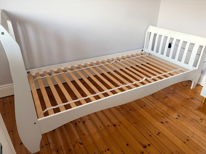 Single bed - white sleigh bed