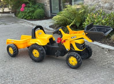 JCB ride on digger Age 3-5