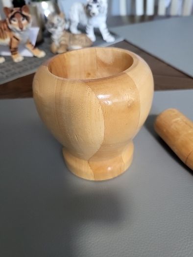 pestle and mortar wooden