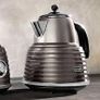 Beige Kettle and Toaster Set Image 4