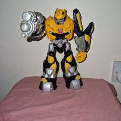 Talking Bumblebee Transformers Action Figure 2009 Hasbro Transformer 10 Inch