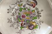 Plate  Underplate for Tureen Hampshire by Royal Doulton as decoertive hanging wall plate.