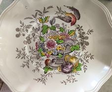 Plate  Underplate for Tureen Hampshire by Royal Doulton as decoertive hanging wall plate.