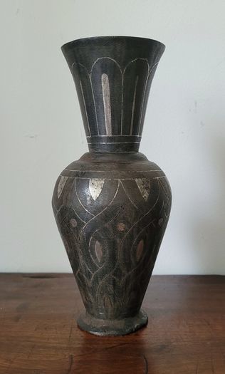 Antique indo-persian bidriware vase & handled pail