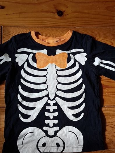Age 3-4 Skelleton Top